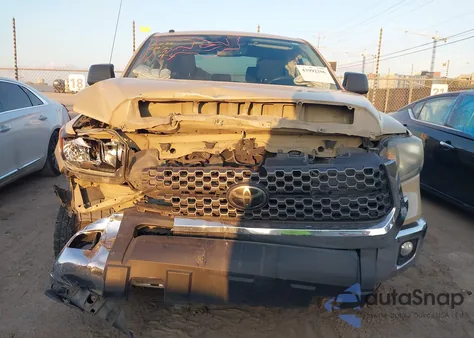 2018 Toyota Tundra Sr5 5.7L V8 из США, поврежденный, VIN 5TFEY5F19JX243066
